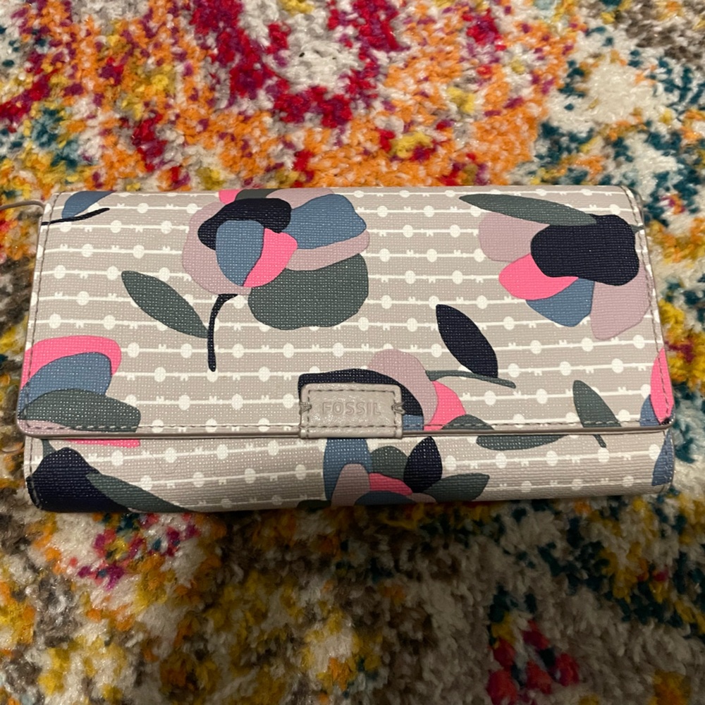 NWOT Fossil wallet